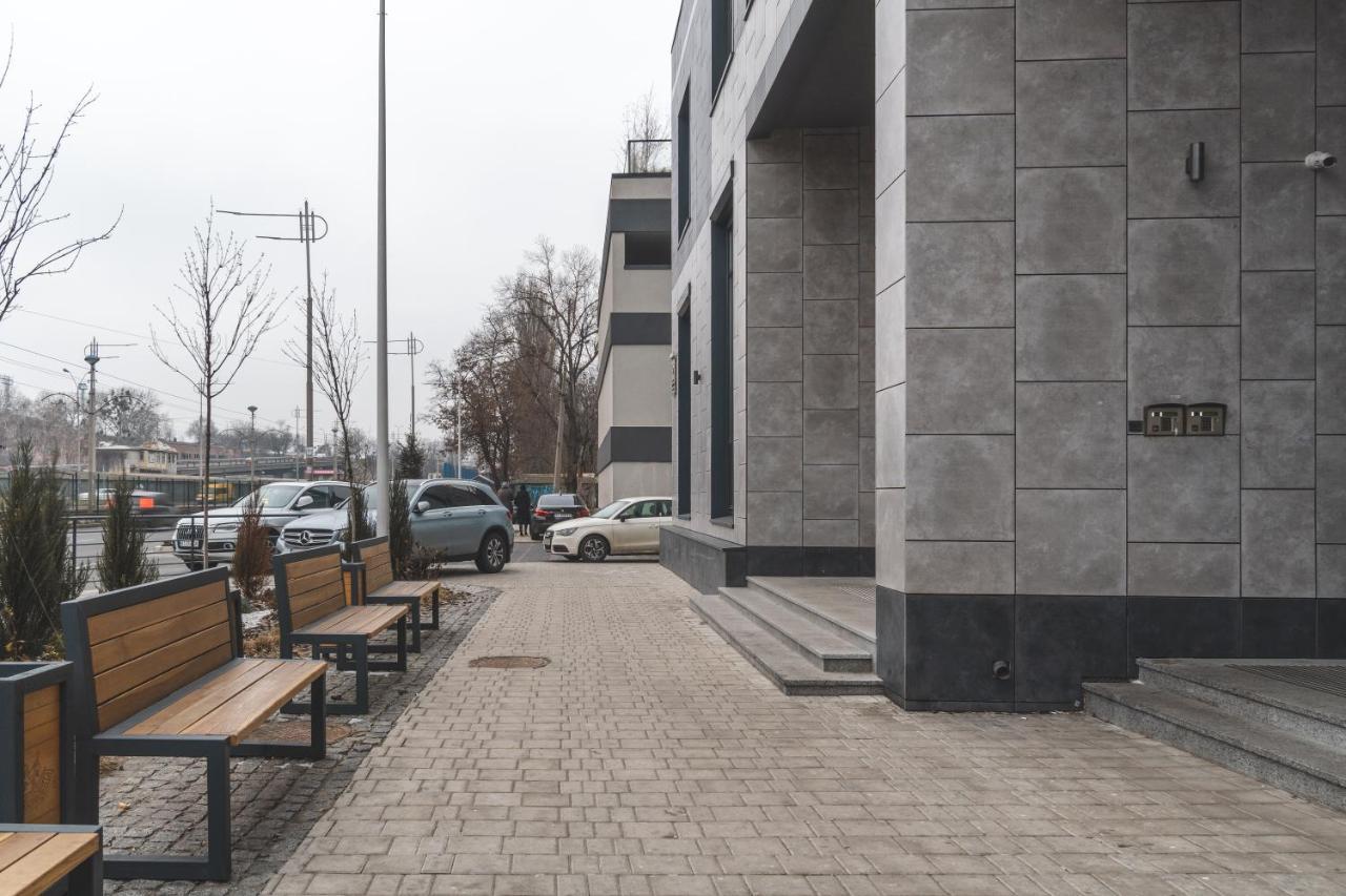 In The Sky Apartment Kiev Exterior foto