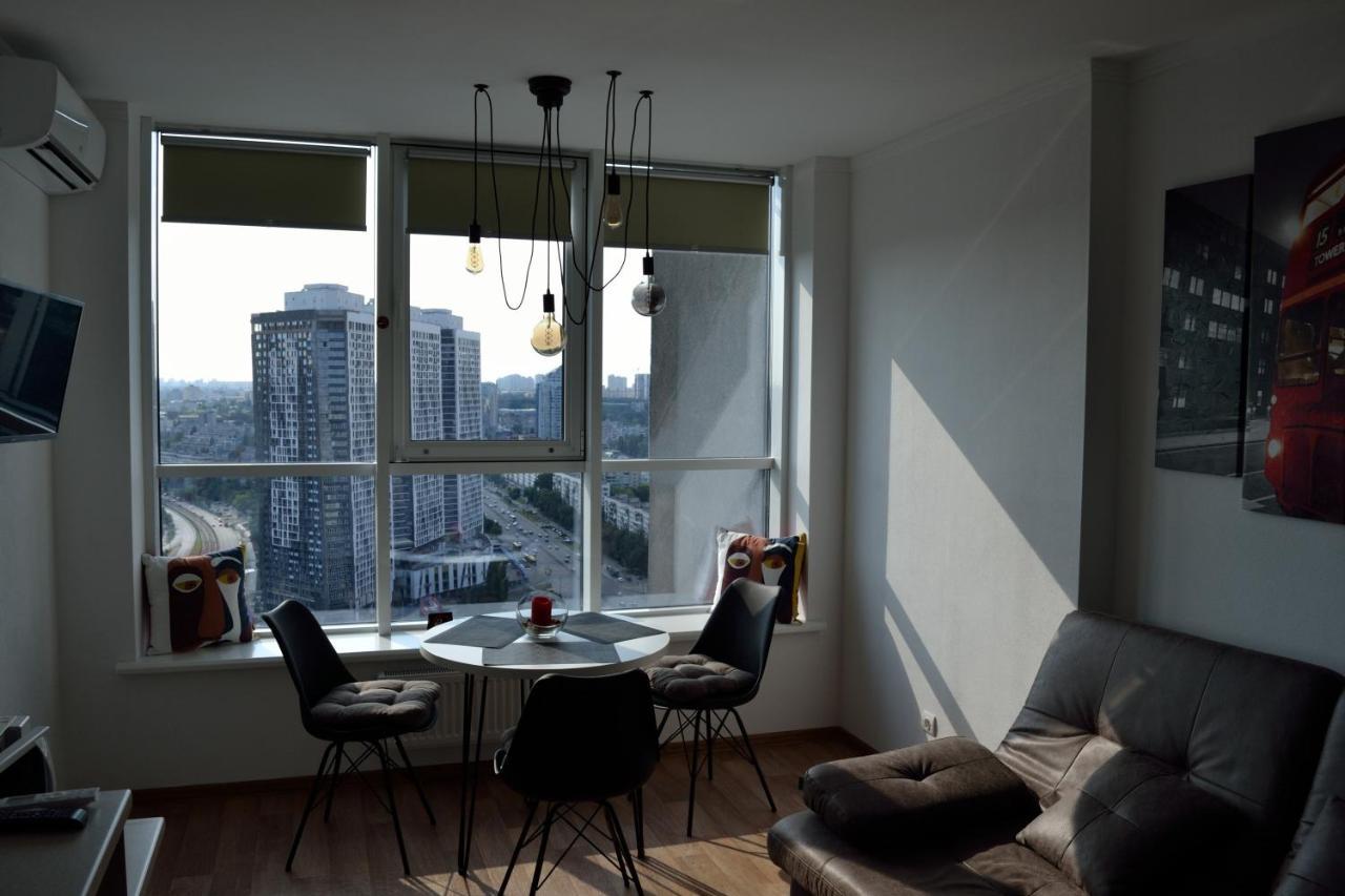 In The Sky Apartment Kiev Exterior foto